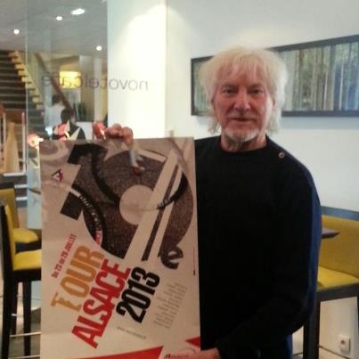 Hugues Aufray, Chanteur